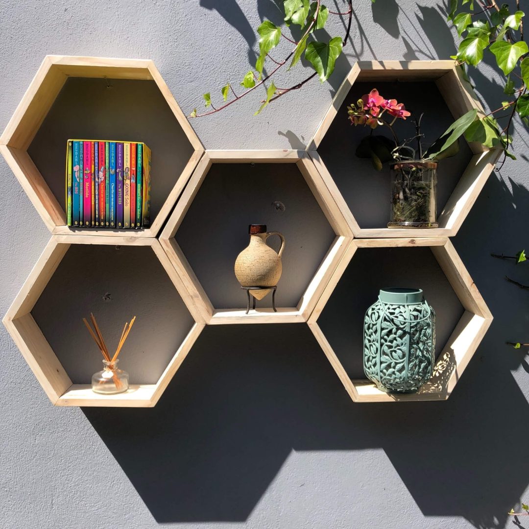 Alternative view of Hexagonal wooden set of 5