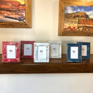 French connection Small Picture frame set